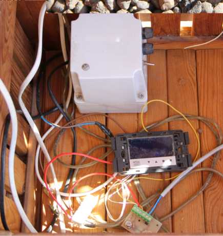 Hydroponic controller